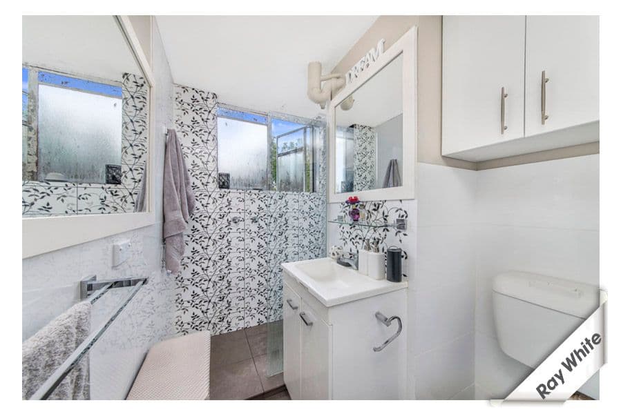 10 Stornaway Road, Queanbeyan NSW 2620, Queanbeyan - Thumbnail 5