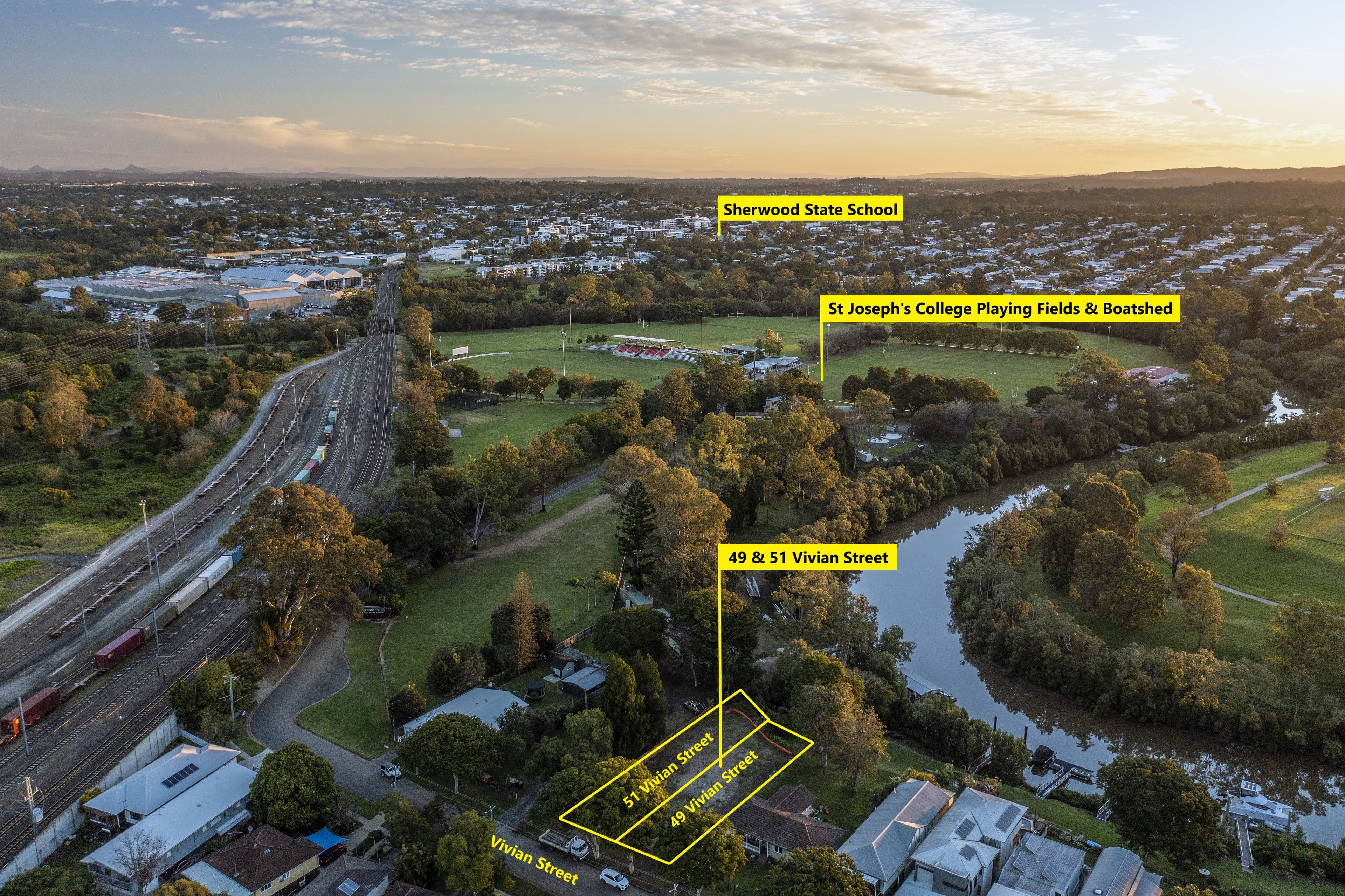 51 Vivian Street, TENNYSON QLD 4105, Tennyson - Thumbnail 3