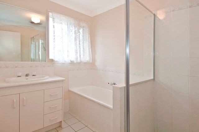 16 Jasmina Parade, WATERFORD QLD 4133, Waterford - Thumbnail 3