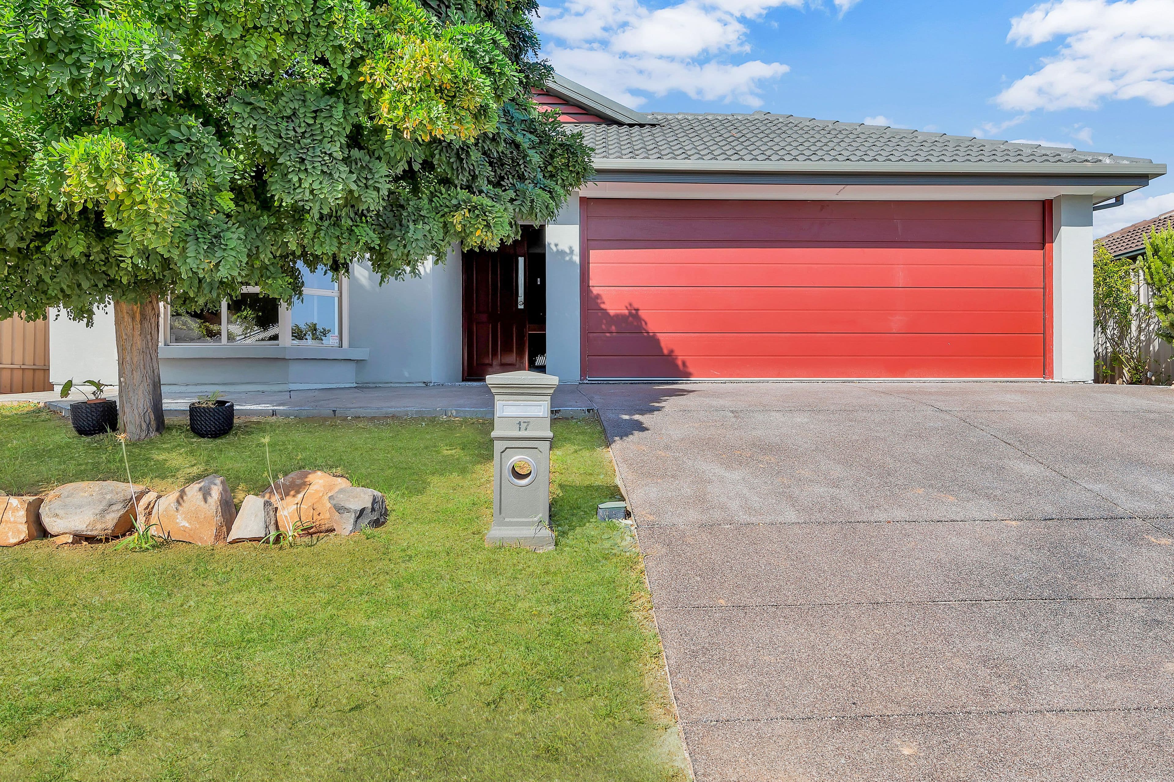 17 Lyle Street, Para Vista SA 5093, Para Vista - Thumbnail 2