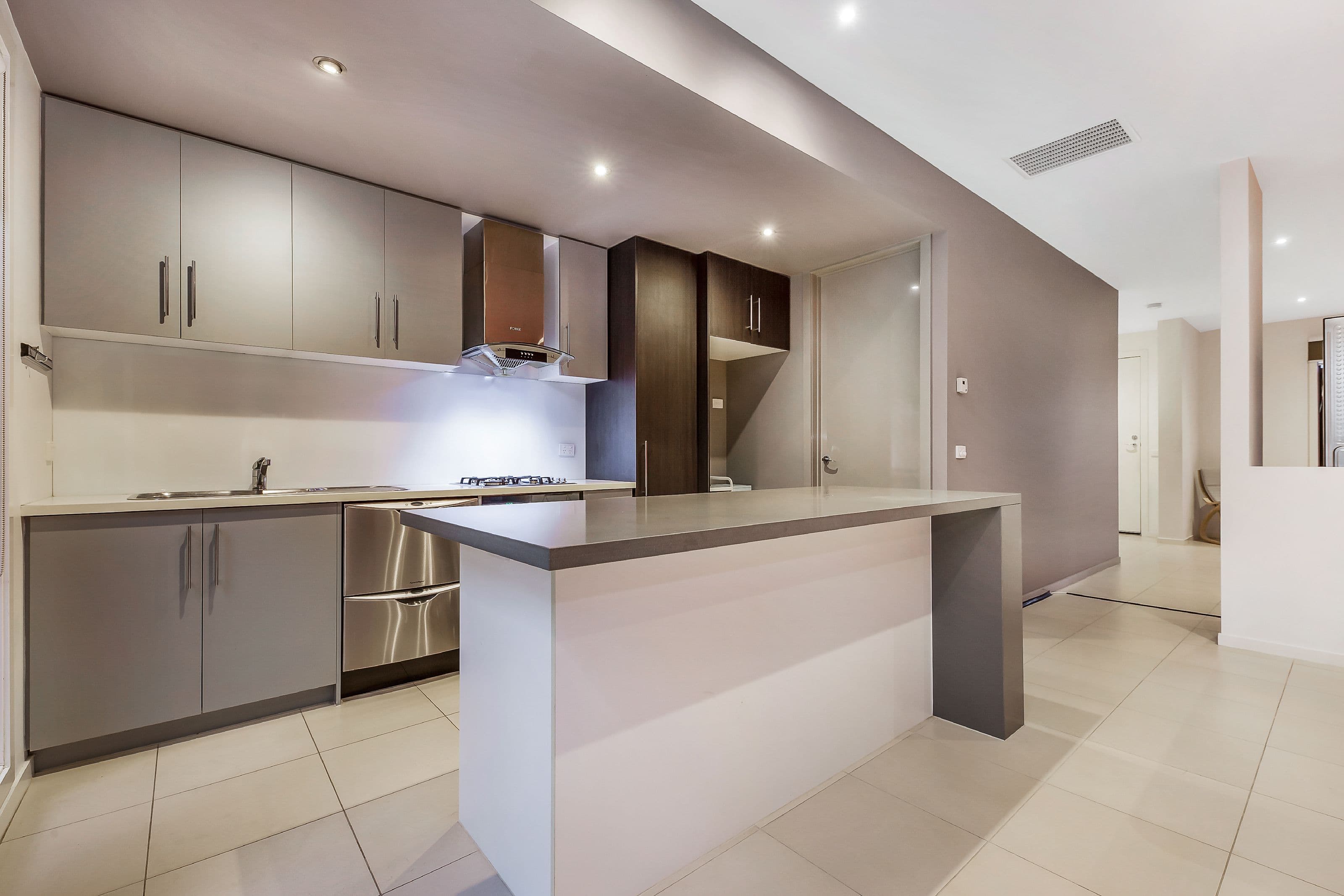 35 Evergreen Boulevard, Clayton South VIC 3169, Clayton South - Thumbnail 3