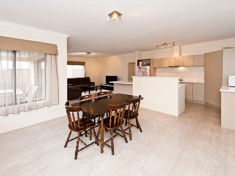 5 Macmillan Boulevard, CANNING VALE WA 6155, Canning Vale - Thumbnail 6