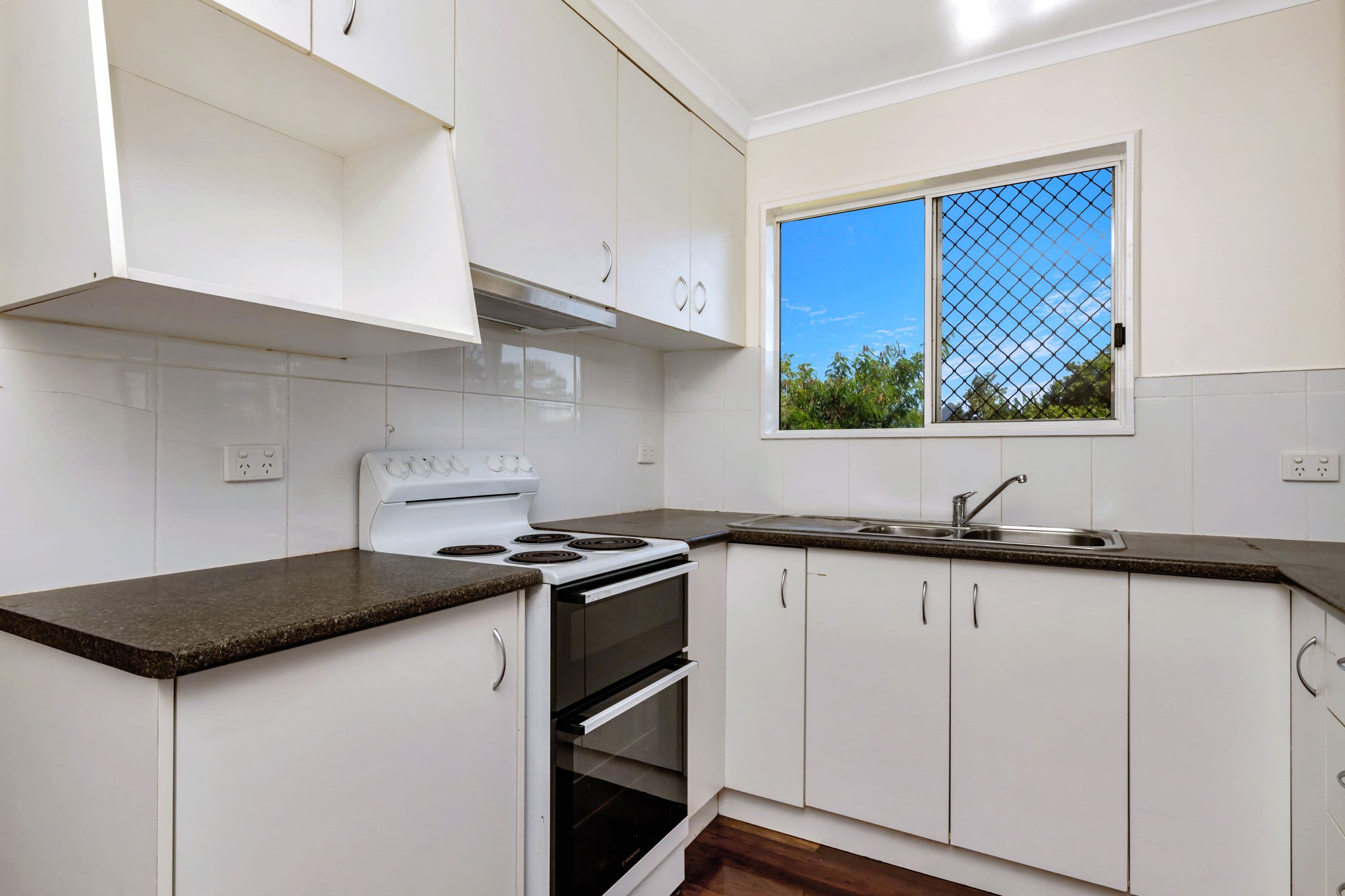 5 Daisy Street, Kelso QLD 4815, Kelso - Thumbnail 4