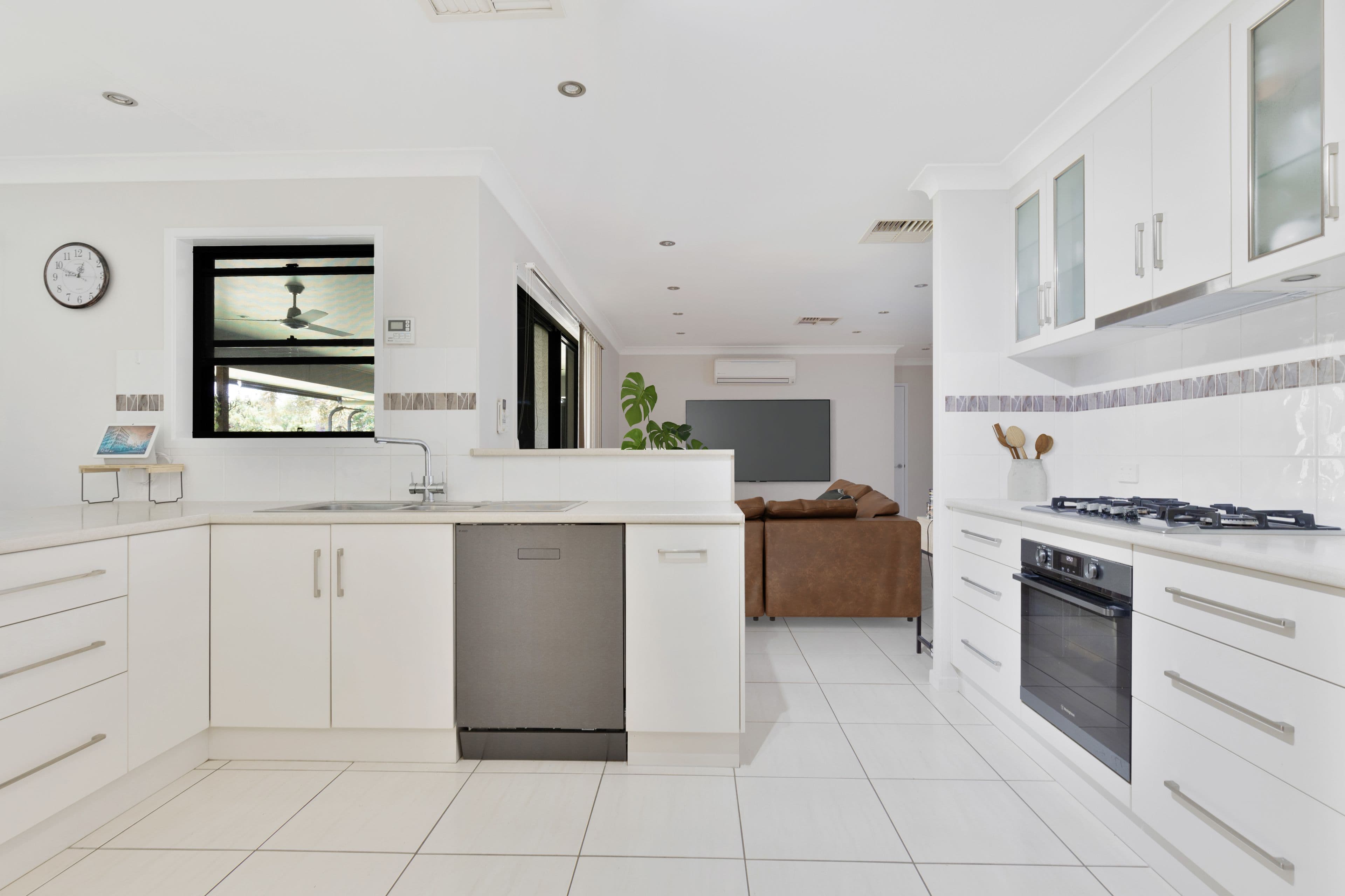 8-10 Joel Ernest Drive, Emerald QLD 4720, Emerald - Thumbnail 5