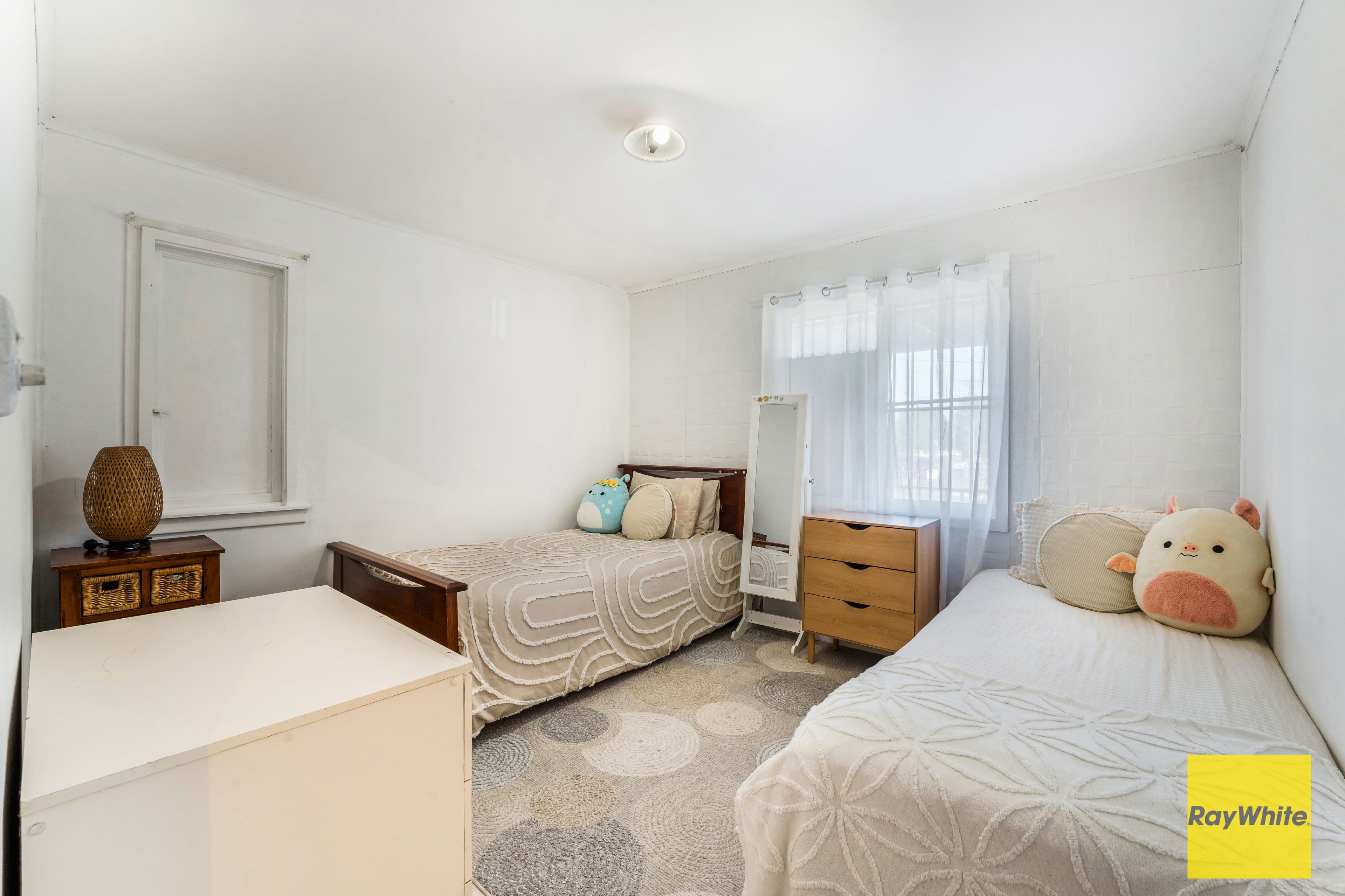 40 Peterlee Road, Canley Heights NSW 2166, Canley Heights - Thumbnail 6