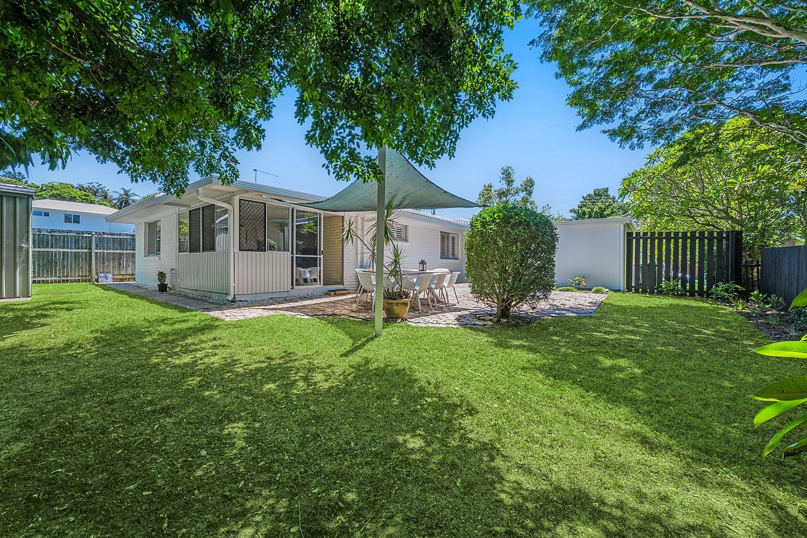 2 Kowhai Street, Kenmore QLD 4069, Kenmore - Thumbnail 2