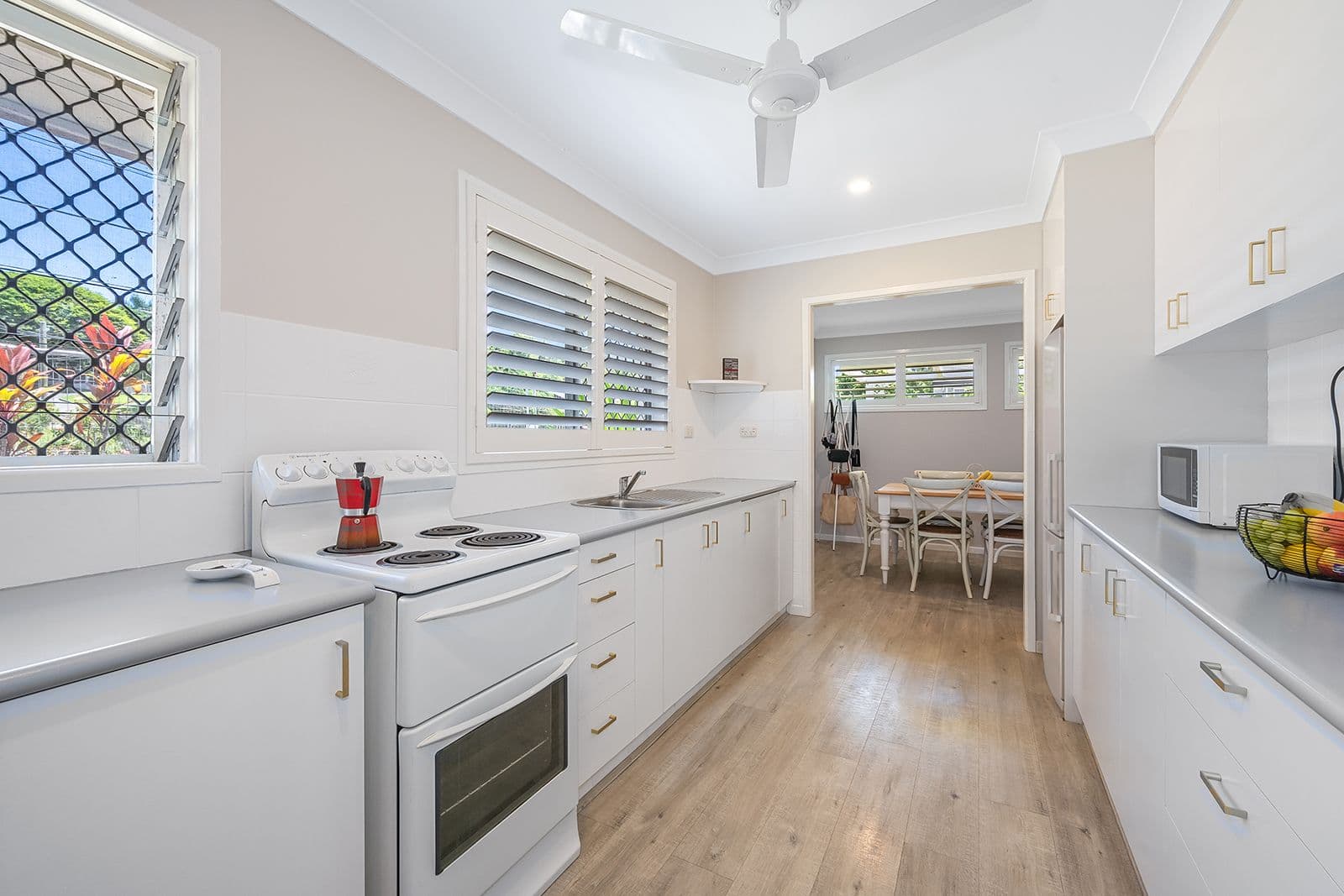 2 Kowhai Street, Kenmore QLD 4069, Kenmore - Thumbnail 7