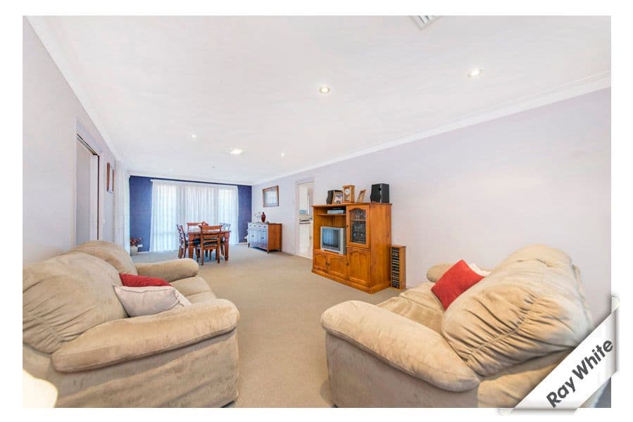 1 Truganini Place, CHISHOLM ACT 2905, Chisholm - Thumbnail 2