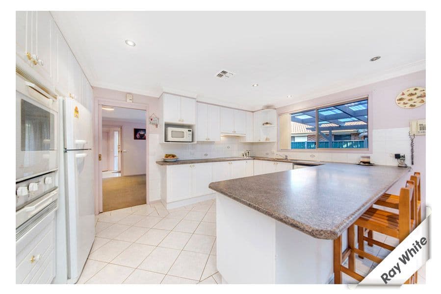 1 Truganini Place, CHISHOLM ACT 2905, Chisholm - Thumbnail 4