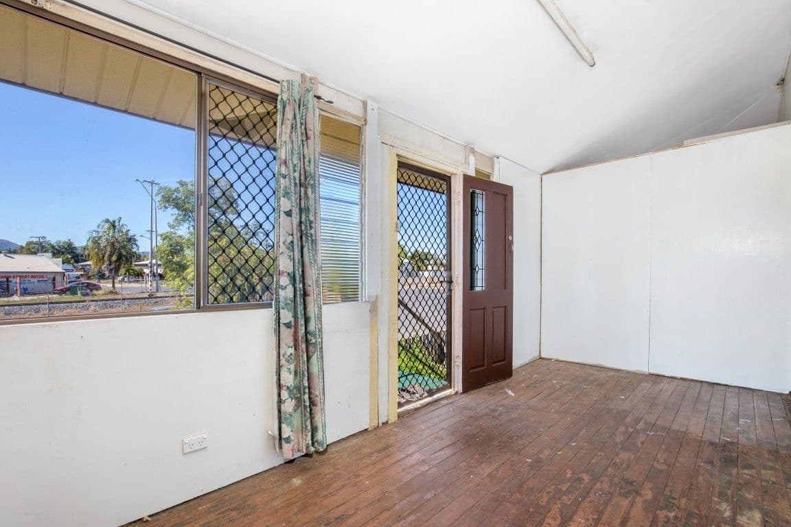 2 Edgar Street, Park Avenue QLD 4701, Park Avenue - Thumbnail 7