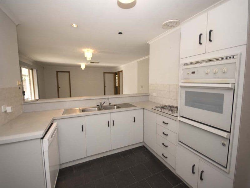 41 Hillcott Avenue, WYNN VALE SA 5127, Wynn Vale - Thumbnail 2
