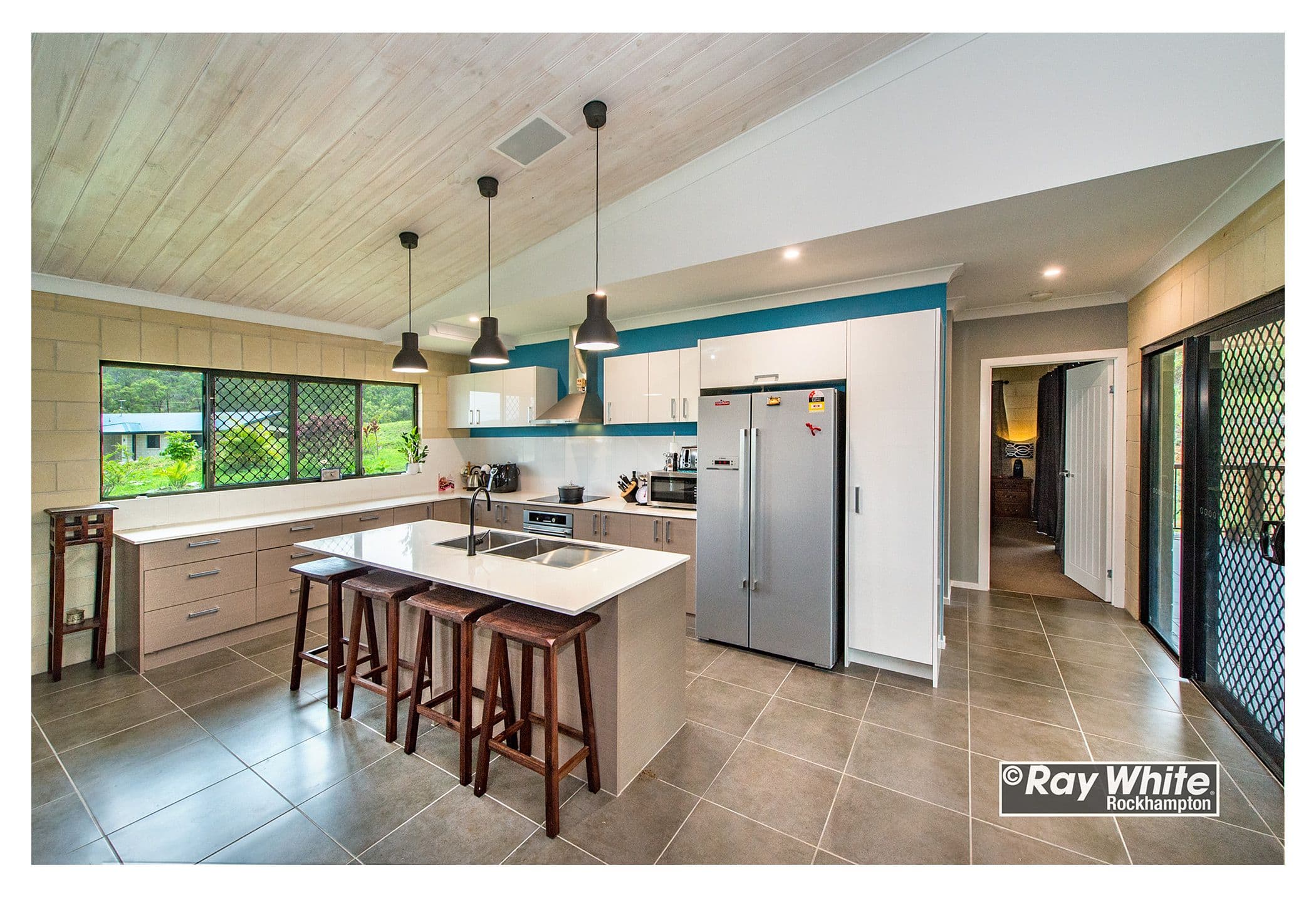 138 Constance Avenue, Rockyview QLD 4701, Rockyview - Thumbnail 2