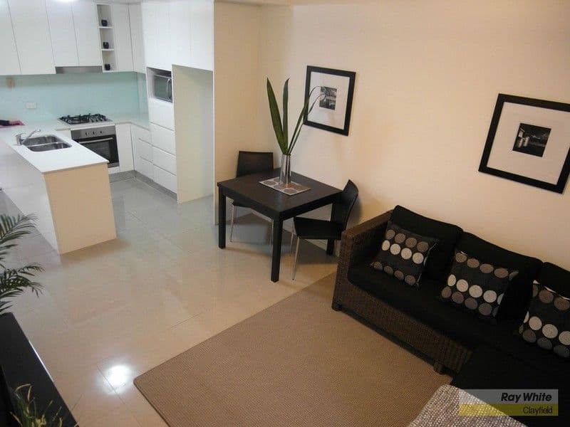 37 Gamelin Crescent, STAFFORD QLD 4053, Stafford - Thumbnail 4
