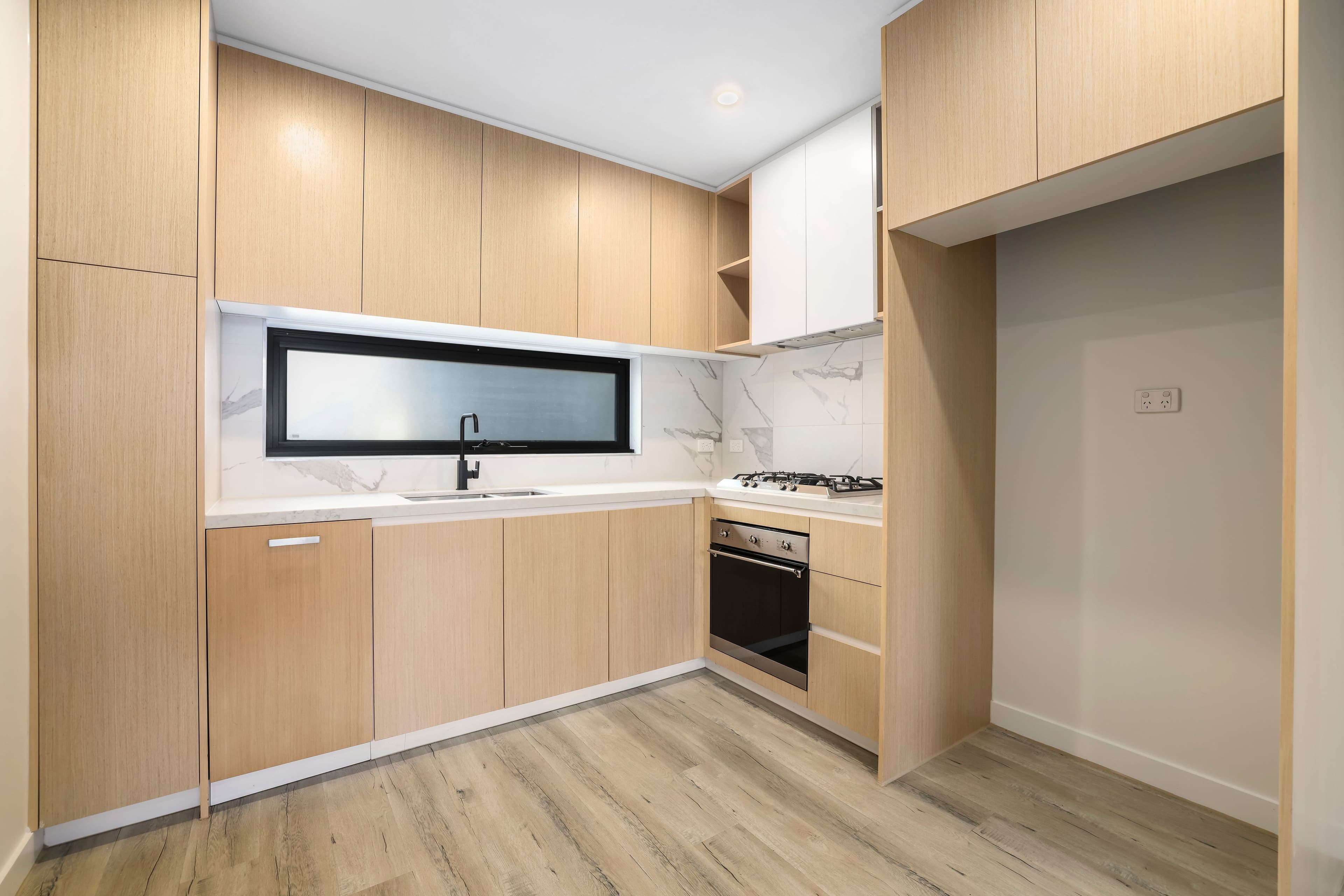 127 Tyner Road, Wantirna South VIC 3152, Wantirna South - Thumbnail 5