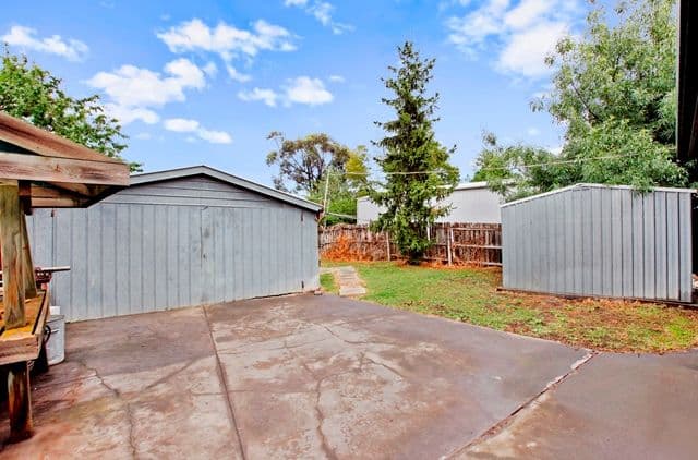 62 Lane Crescent, RESERVOIR VIC 3073, Reservoir - Thumbnail 2