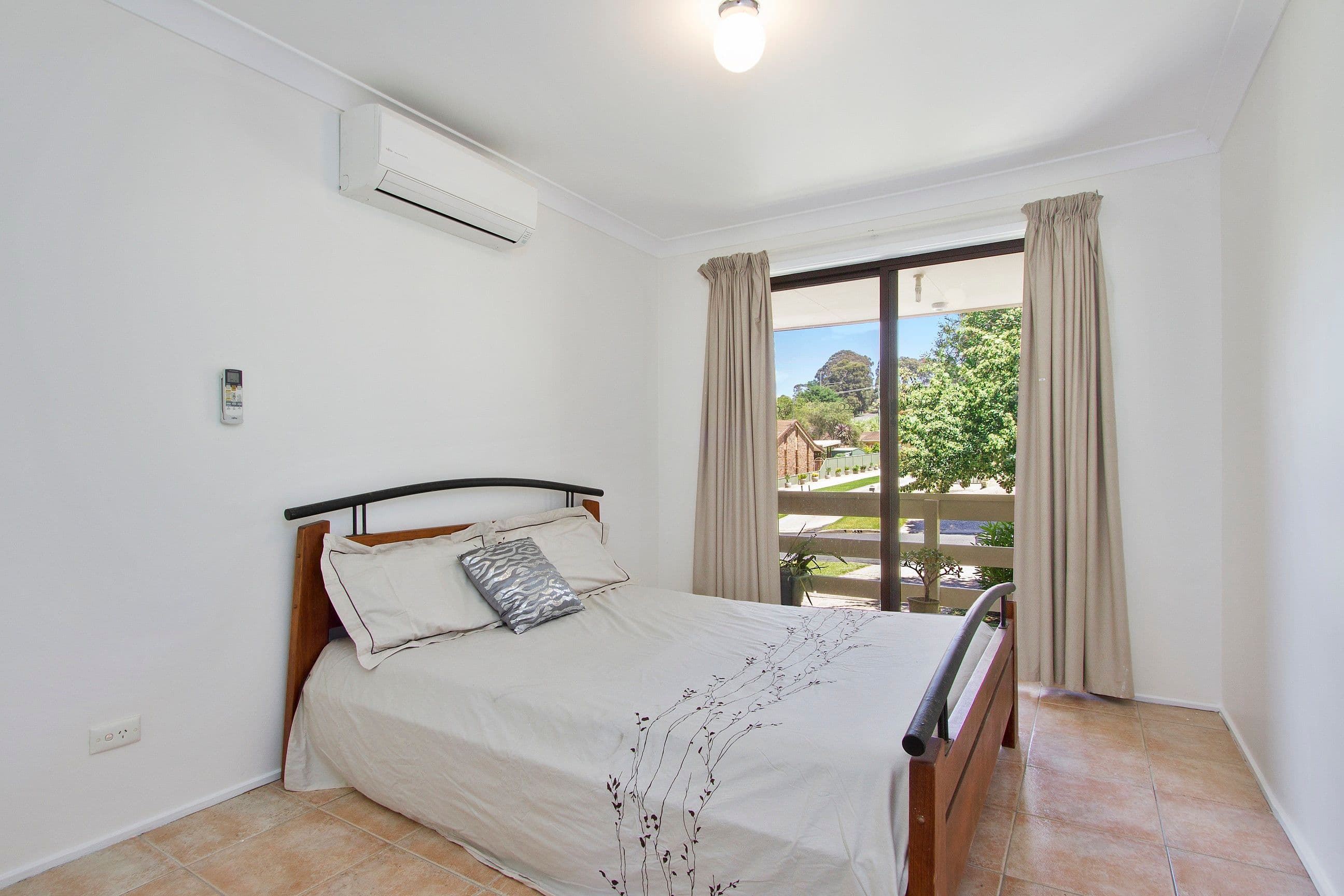 64 Eric Fenning Drive, Surf Beach - Thumbnail 8