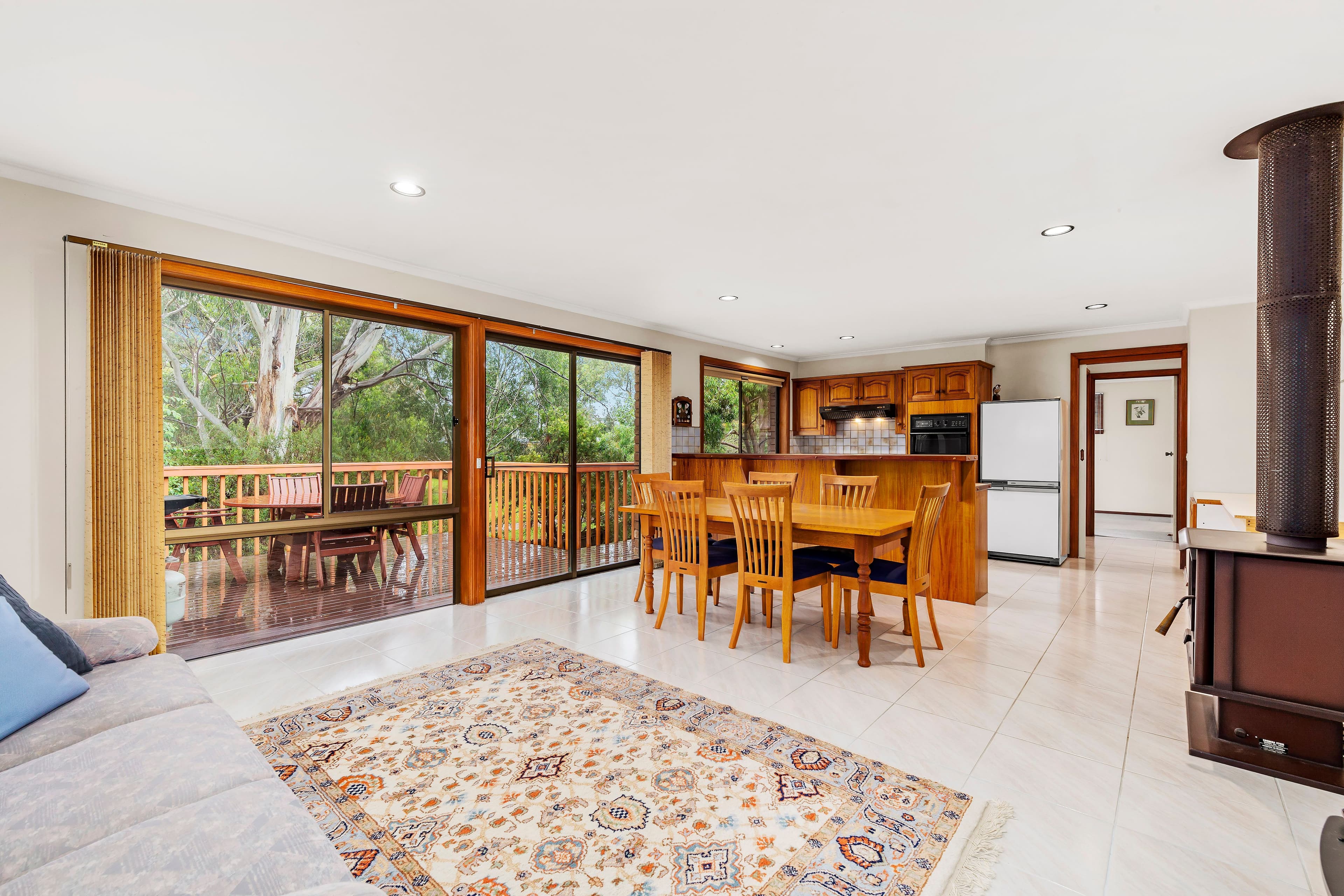 44 Bonview Crescent, Burwood East VIC 3151, Burwood East - Thumbnail 2