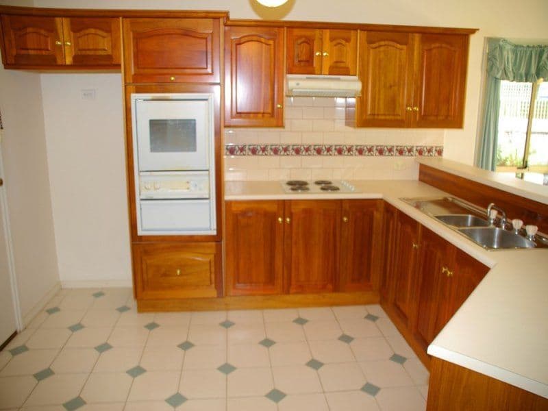 16 Cedar Avenue, RENMARK SA 5341, Renmark - Thumbnail 5