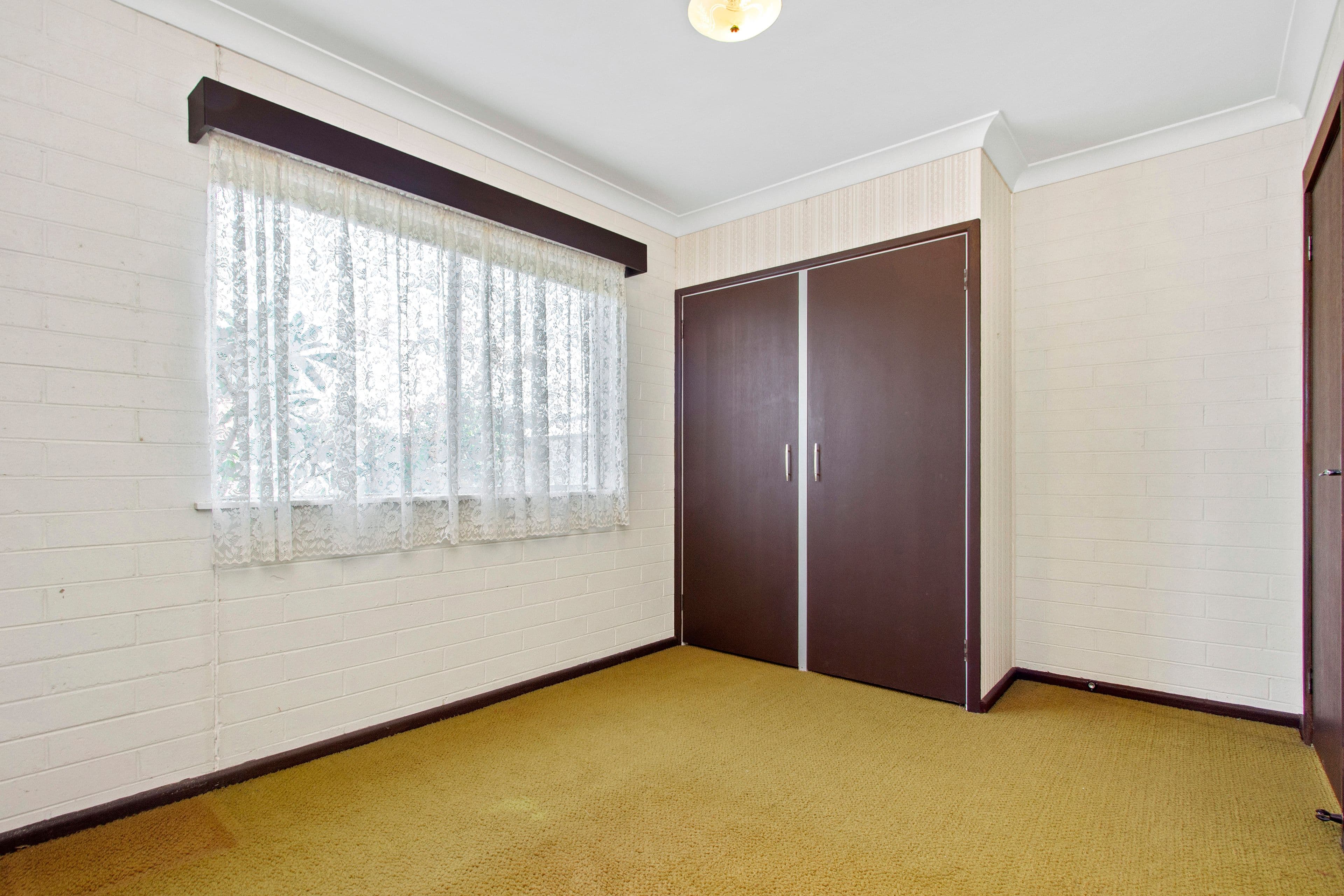 33 Wallaringa Street, Surfside - Thumbnail 4