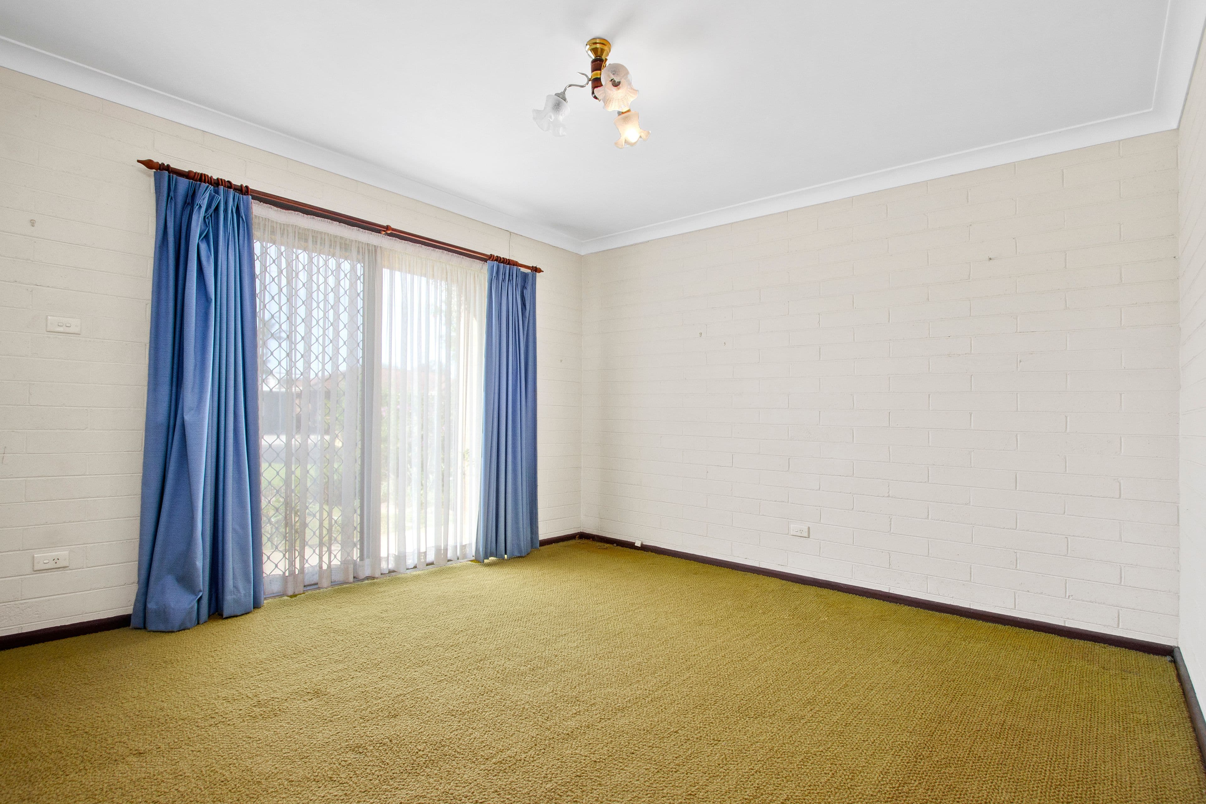 33 Wallaringa Street, Surfside - Thumbnail 5