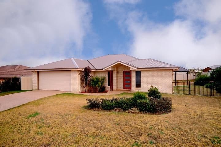 10 Susie Court, HIGHFIELDS QLD 4352, Highfields - Image 1