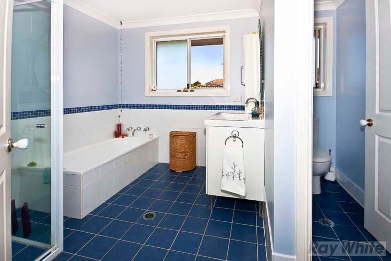 74 Wyattville Drive, WEST HOXTON NSW 2171, West Hoxton - Thumbnail 7