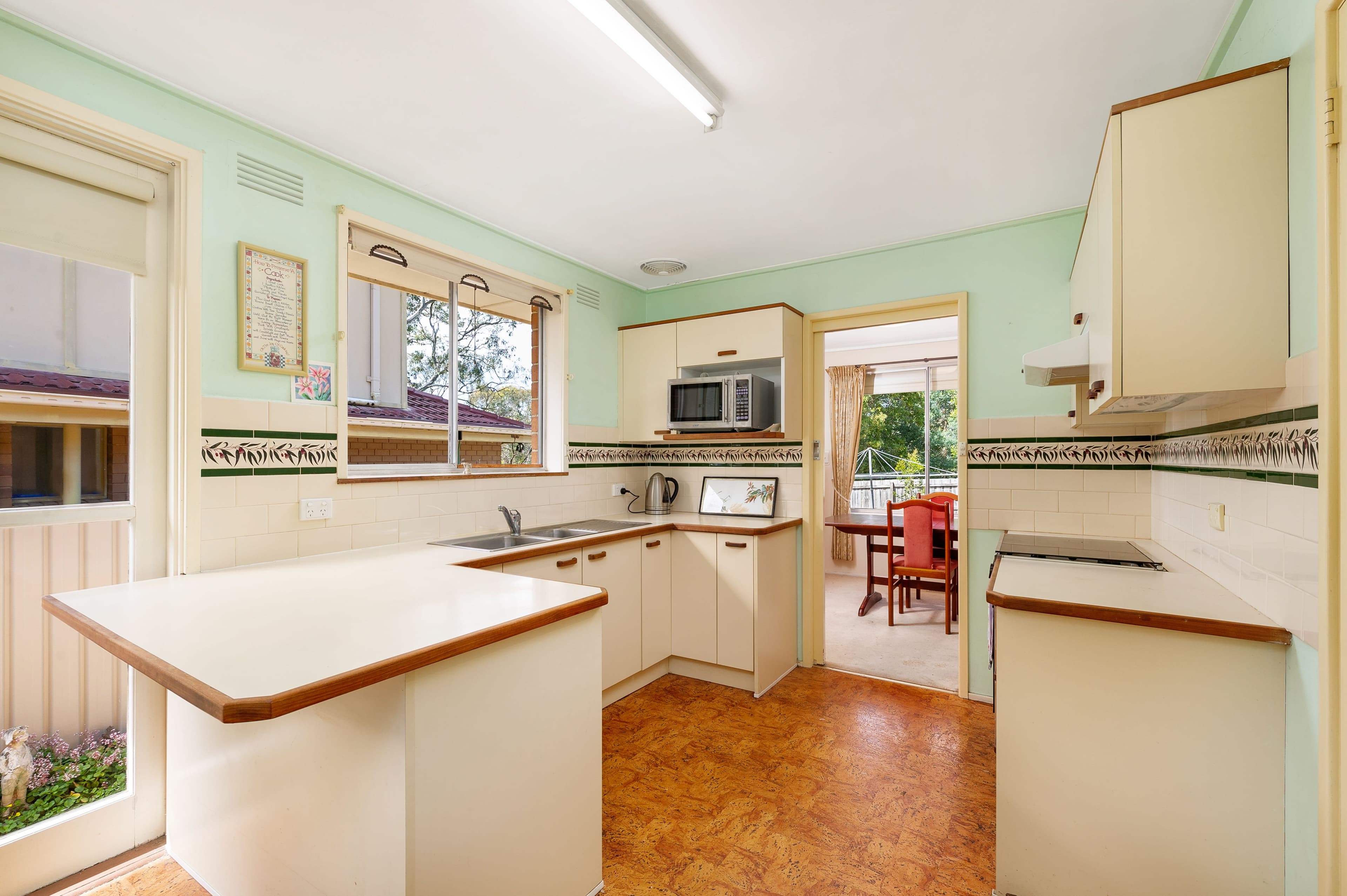 52 Moreton Crescent, Bundoora VIC 3083, Bundoora - Thumbnail 3
