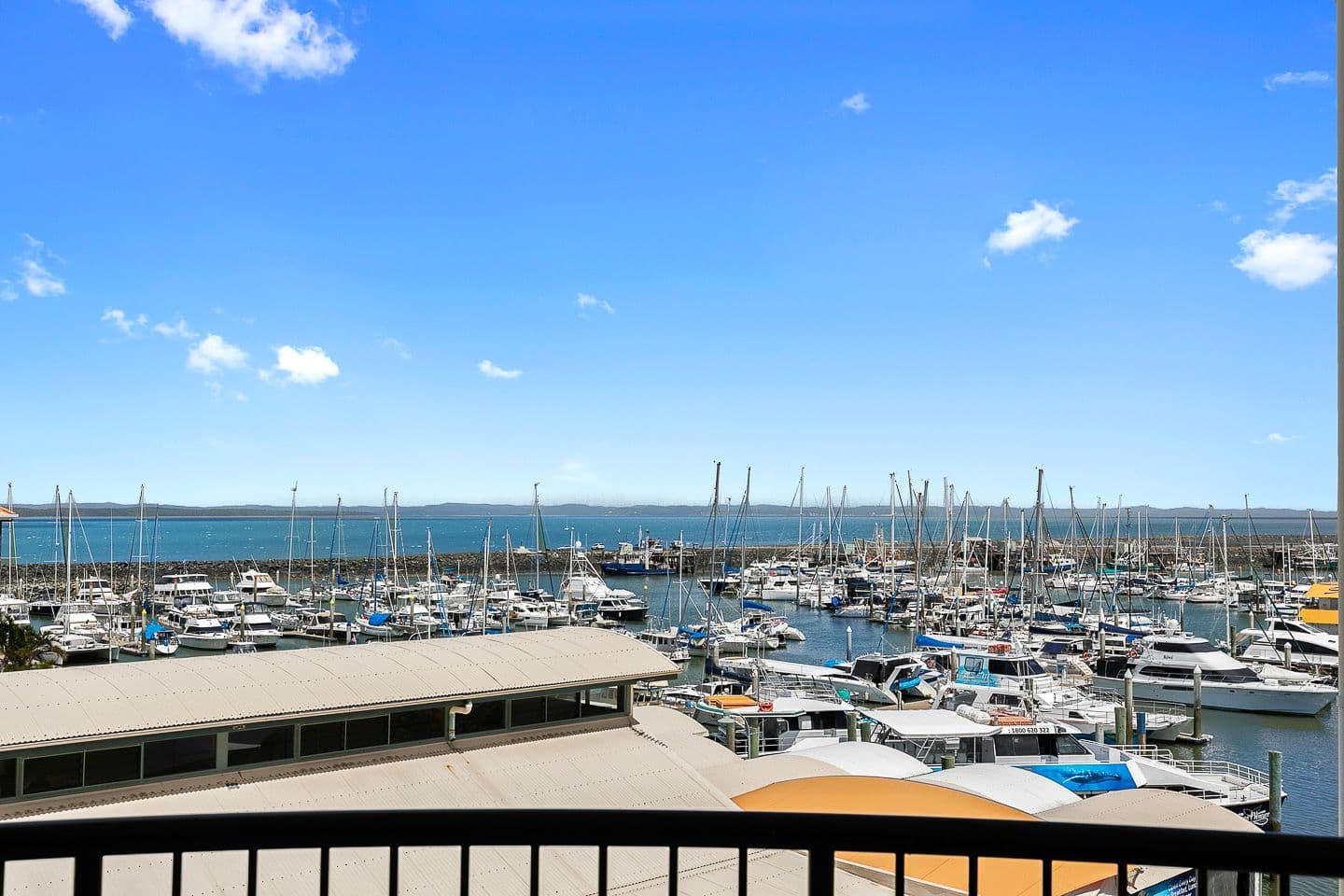 Unit 405 Mantra Resort, Urangan QLD 4655, Urangan - Thumbnail 2