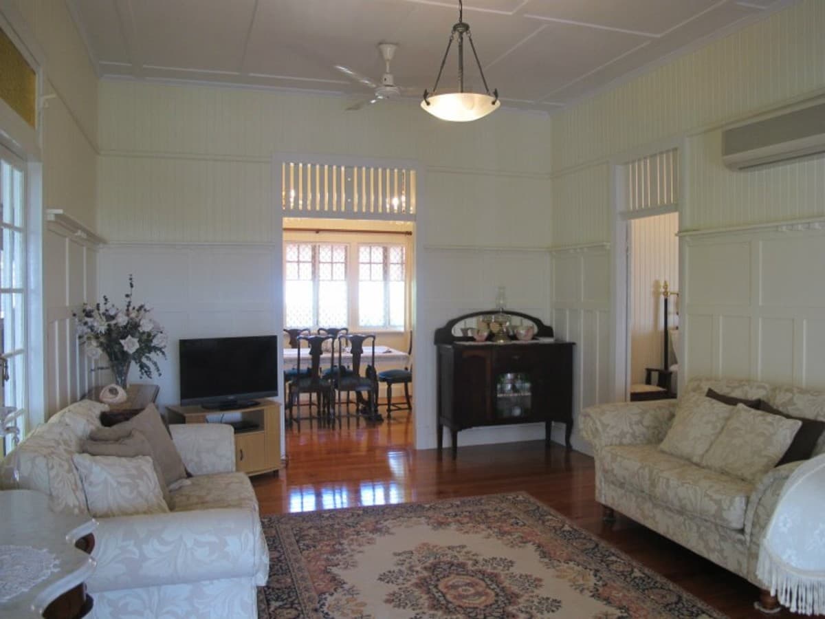 62 Cambridge Street, The Range QLD, The Range - Thumbnail 3