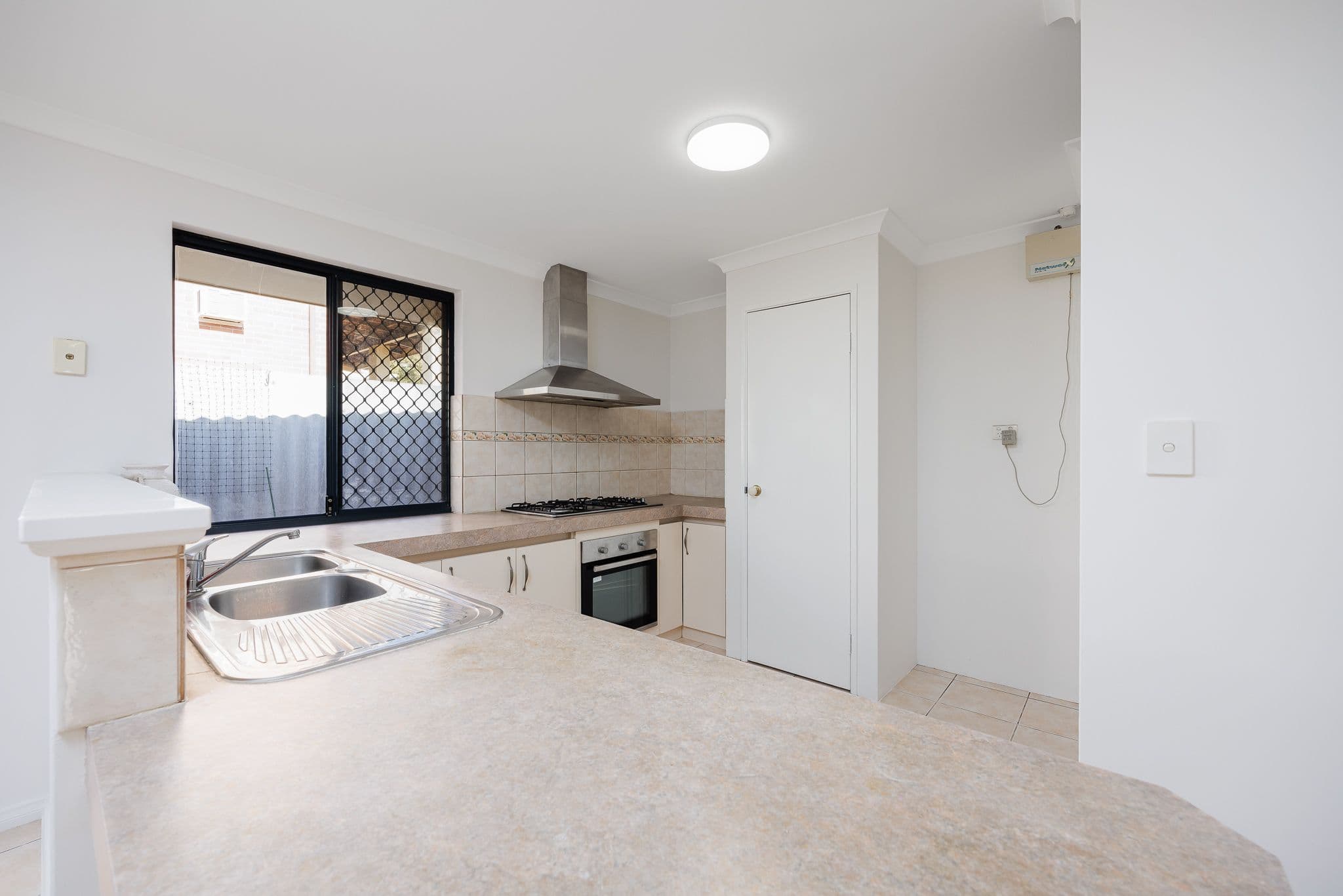 20 Kennerly Street, Cloverdale WA 6105, Cloverdale - Thumbnail 8