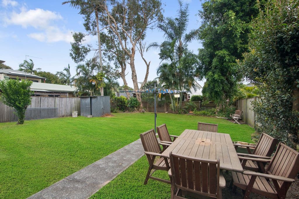 35 Kitchener Street, Tugun QLD 4224, Tugun - Thumbnail 3