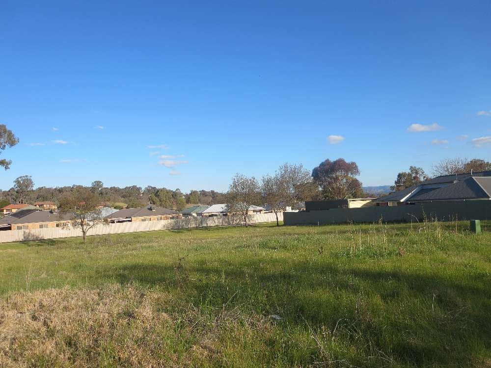 6 Mulga Place, West Albury NSW 2640, West Albury - Image 1