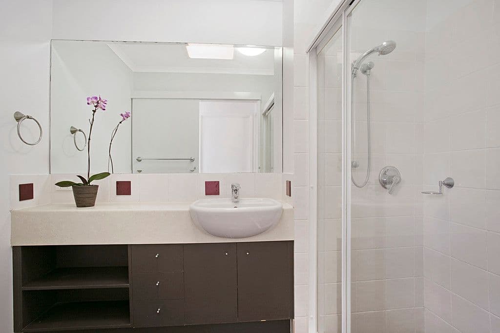 82 Clarence Road, Indooroopilly QLD 4068, Indooroopilly - Thumbnail 8
