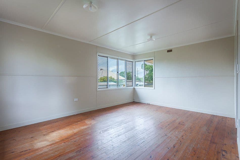 8 Hampton Street, Newtown QLD 4350, Newtown - Thumbnail 2