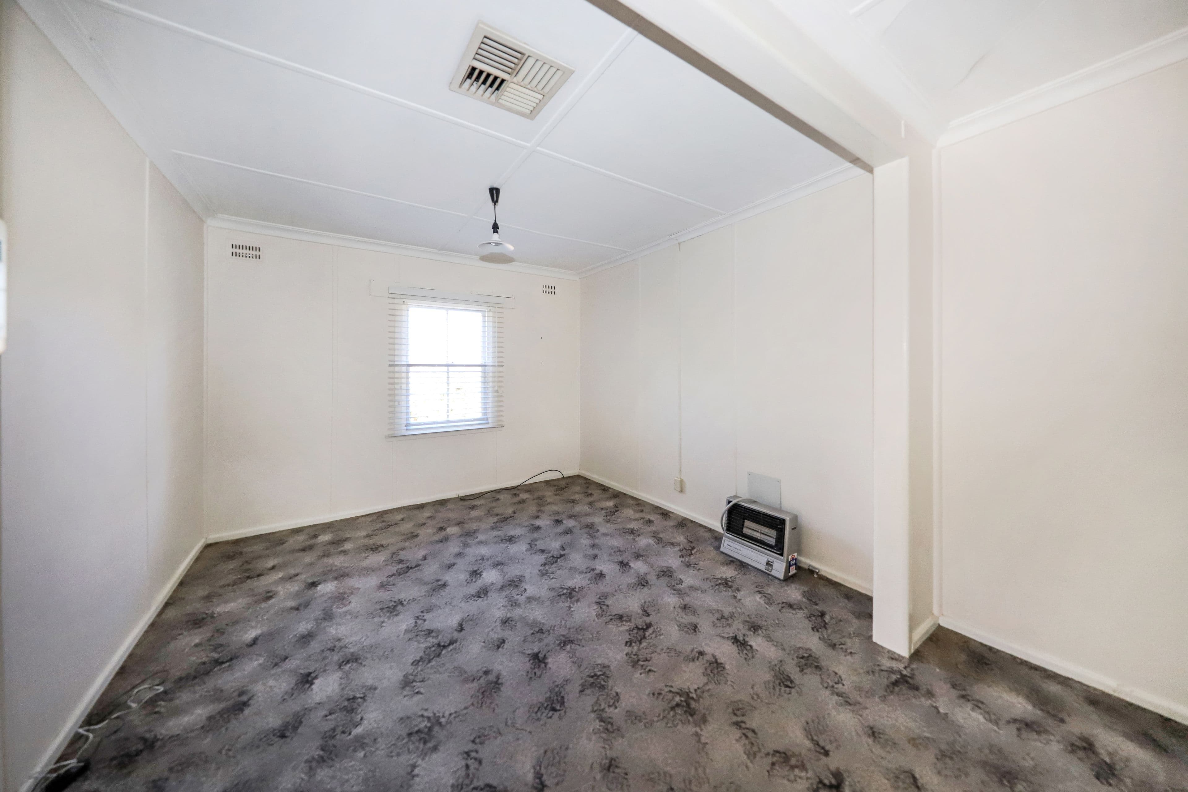 46 Currawong Road, Tumut NSW 2720, Tumut - Thumbnail 3