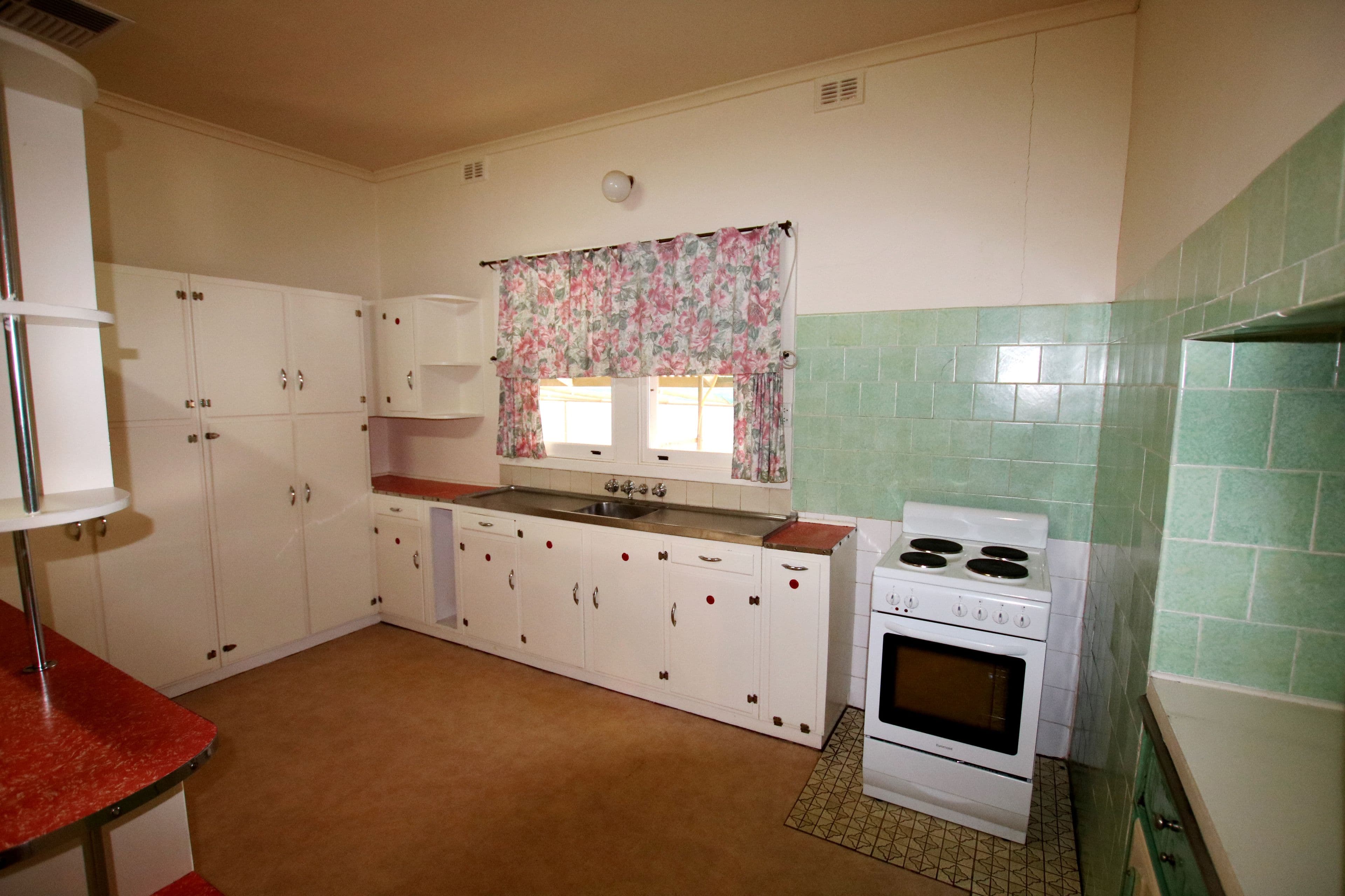 42 Dolan Street, Kingston On Murray SA 5331, Kingston On Murray - Thumbnail 2