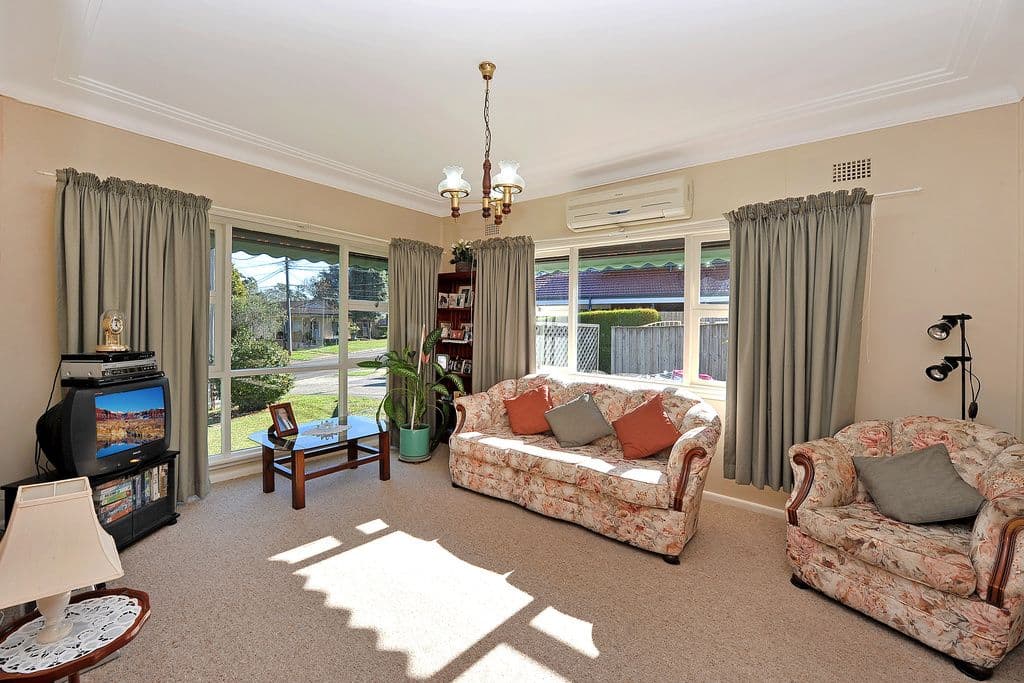26 Lockerbie Road, THORNLEIGH NSW 2120, Thornleigh - Thumbnail 3