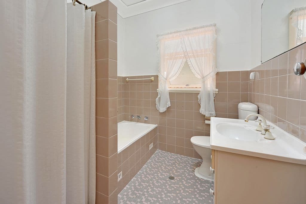 26 Lockerbie Road, THORNLEIGH NSW 2120, Thornleigh - Thumbnail 7