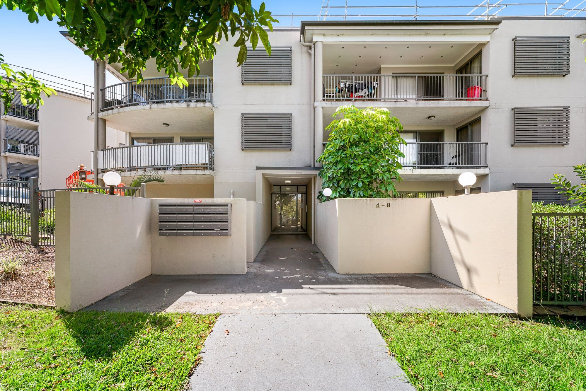 4-8 Omeo Street, Macgregor QLD 4109, Macgregor - Thumbnail 2