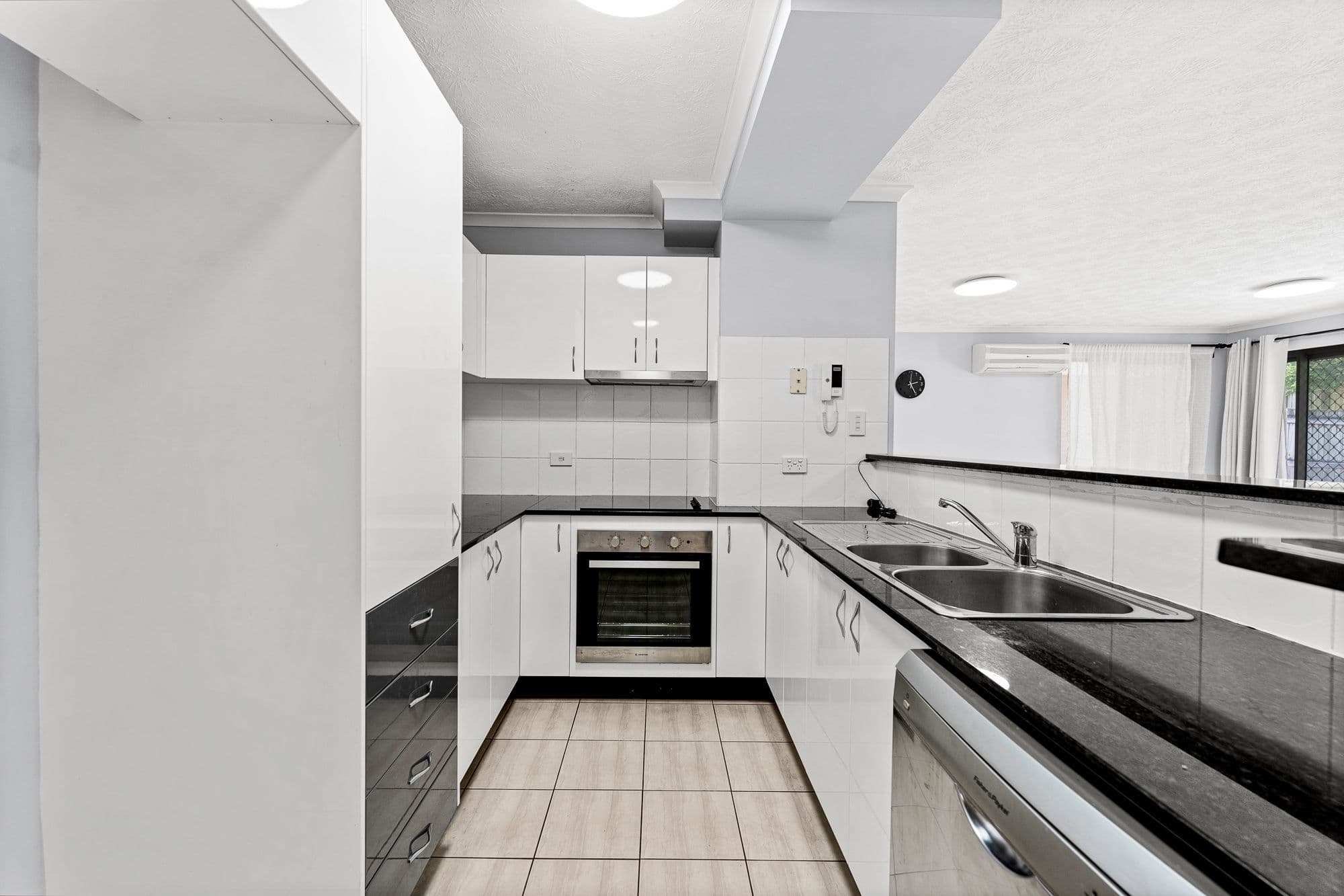 4-8 Omeo Street, Macgregor QLD 4109, Macgregor - Thumbnail 3