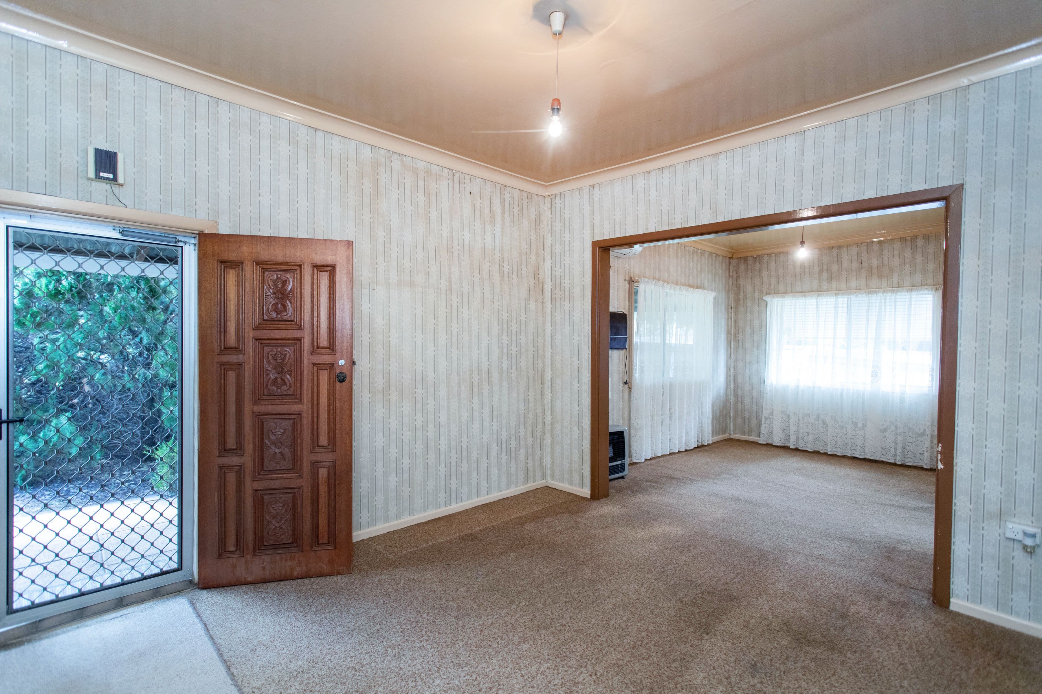 27 Bourke Street, Cowra NSW 2794, Cowra - Thumbnail 2