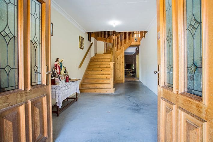 3 Carbora Dale, Greensborough VIC 3088, Greensborough - Thumbnail 2