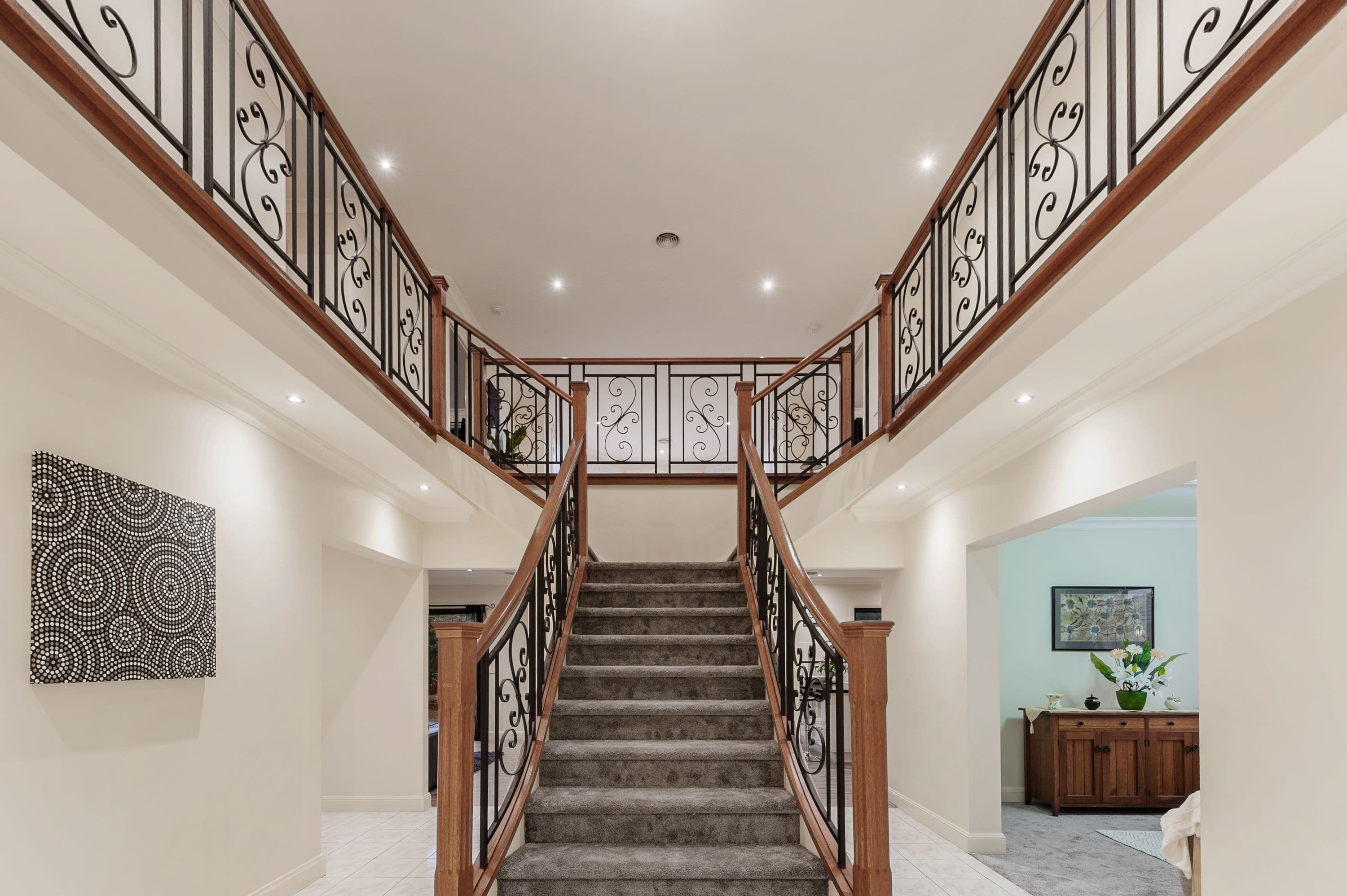 4 Saronvale Crescent, Hillside VIC 3037, Hillside - Thumbnail 2