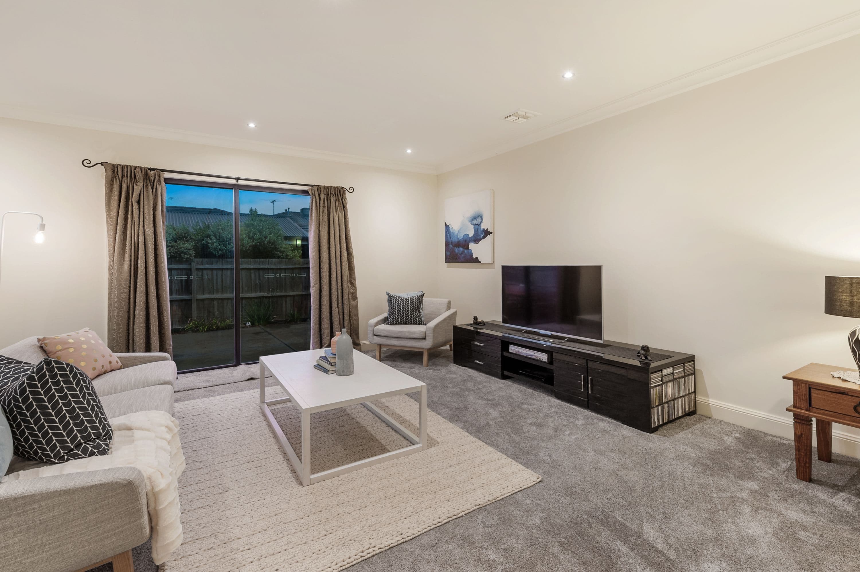 4 Saronvale Crescent, Hillside VIC 3037, Hillside - Thumbnail 3
