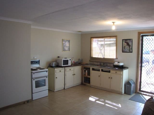 38 Dolan Street, KINGSTON ON MURRAY SA 5331, Kingston On Murray - Thumbnail 2