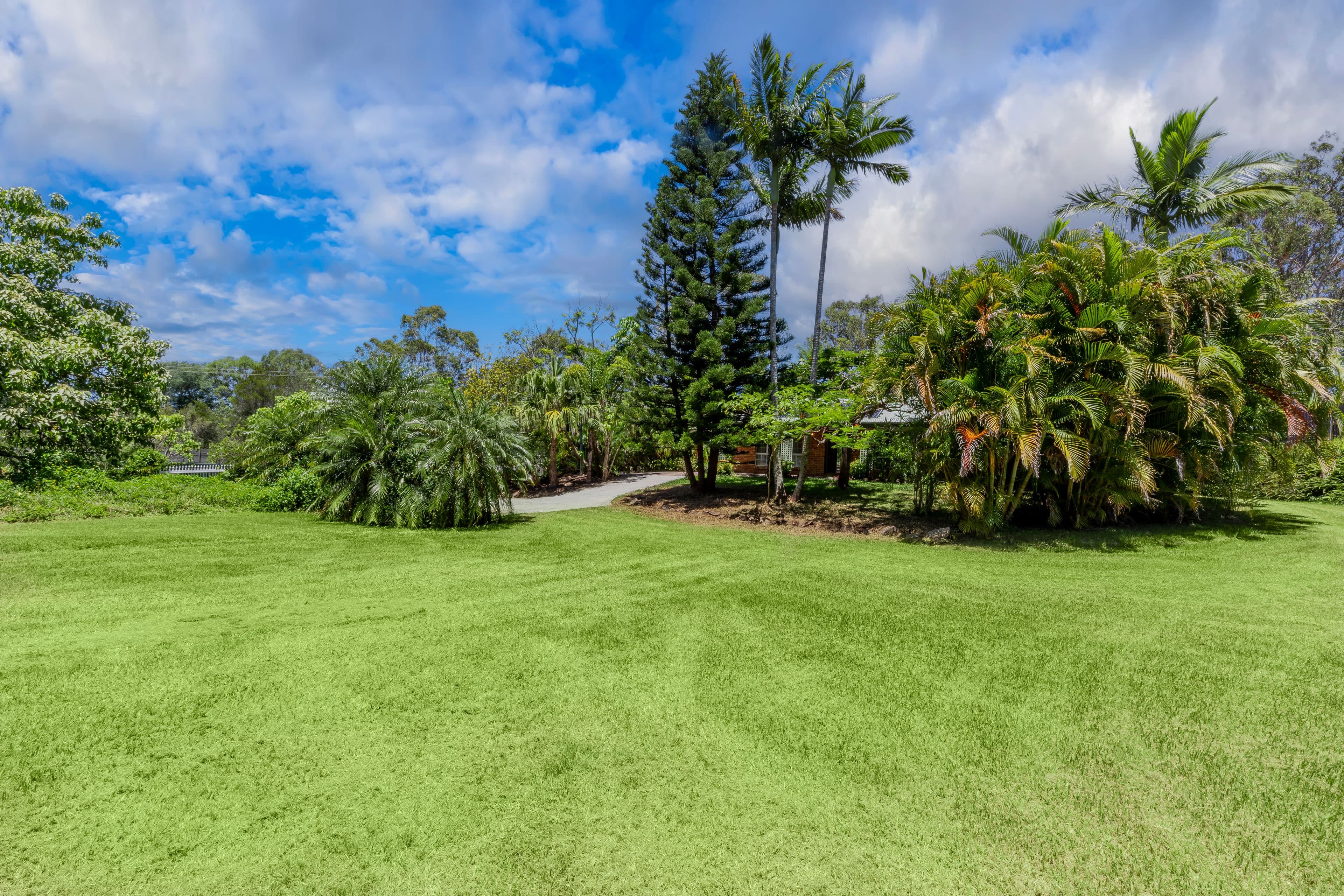 8 Banyula Drive, Gaven QLD 4211, Gaven - Thumbnail 3