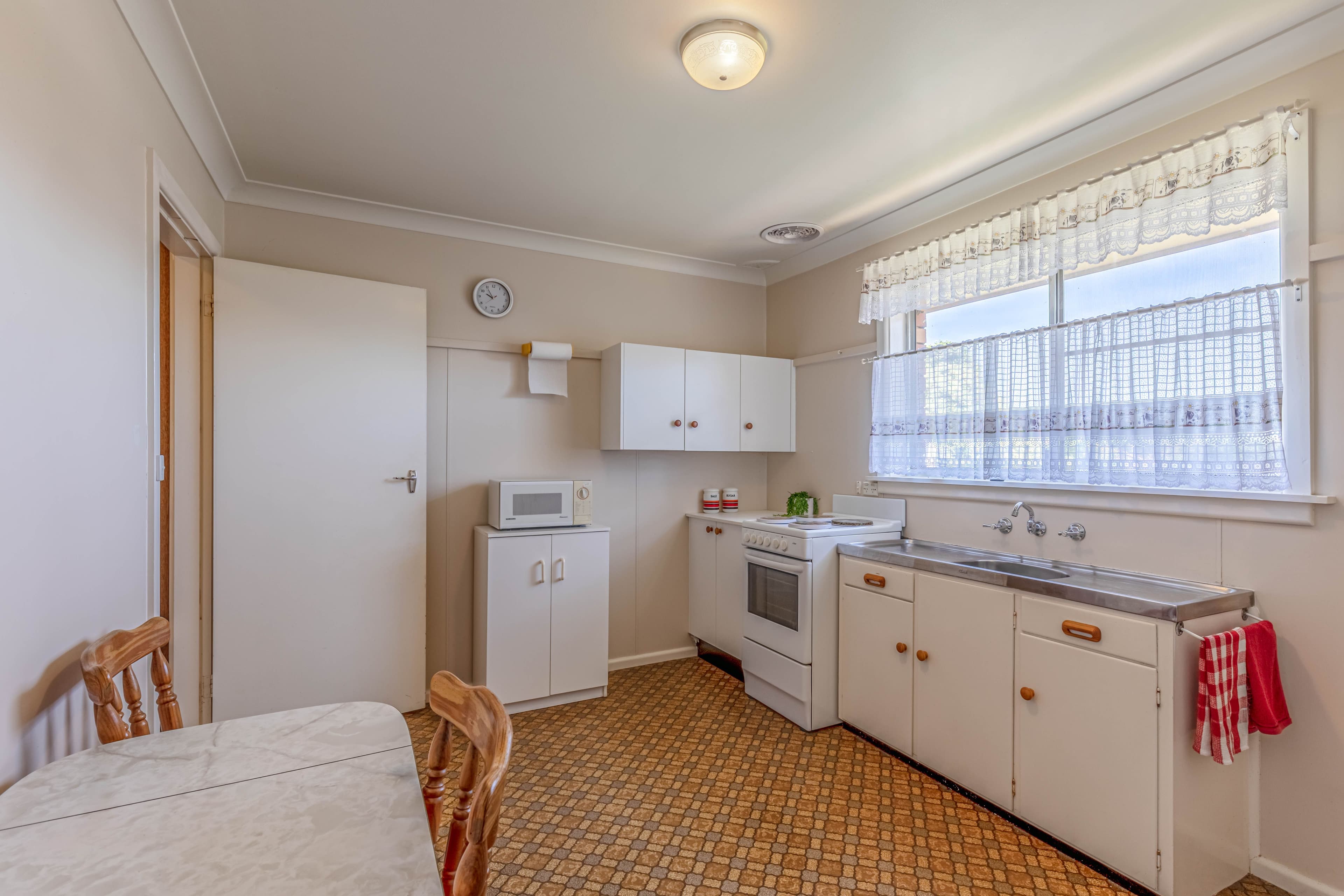 2 Evans Crescent, Blayney NSW 2799, Blayney - Thumbnail 5