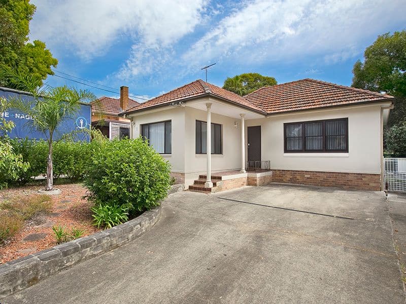 33 Kareena Road, MIRANDA NSW 2228, Miranda - Image 1