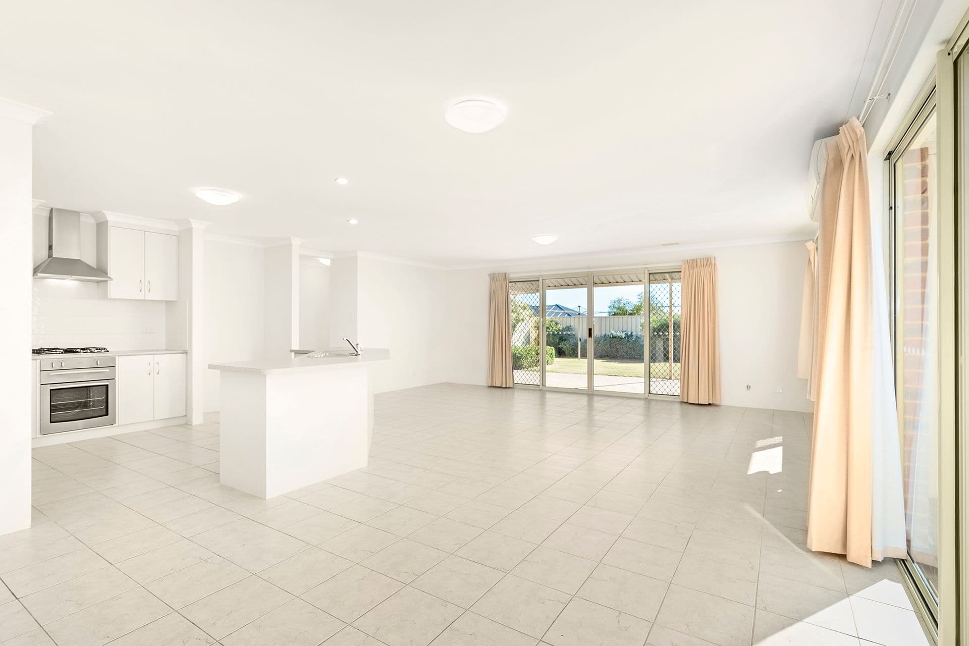 7 Colonen Street, Wandina WA 6530, Wandina - Thumbnail 7