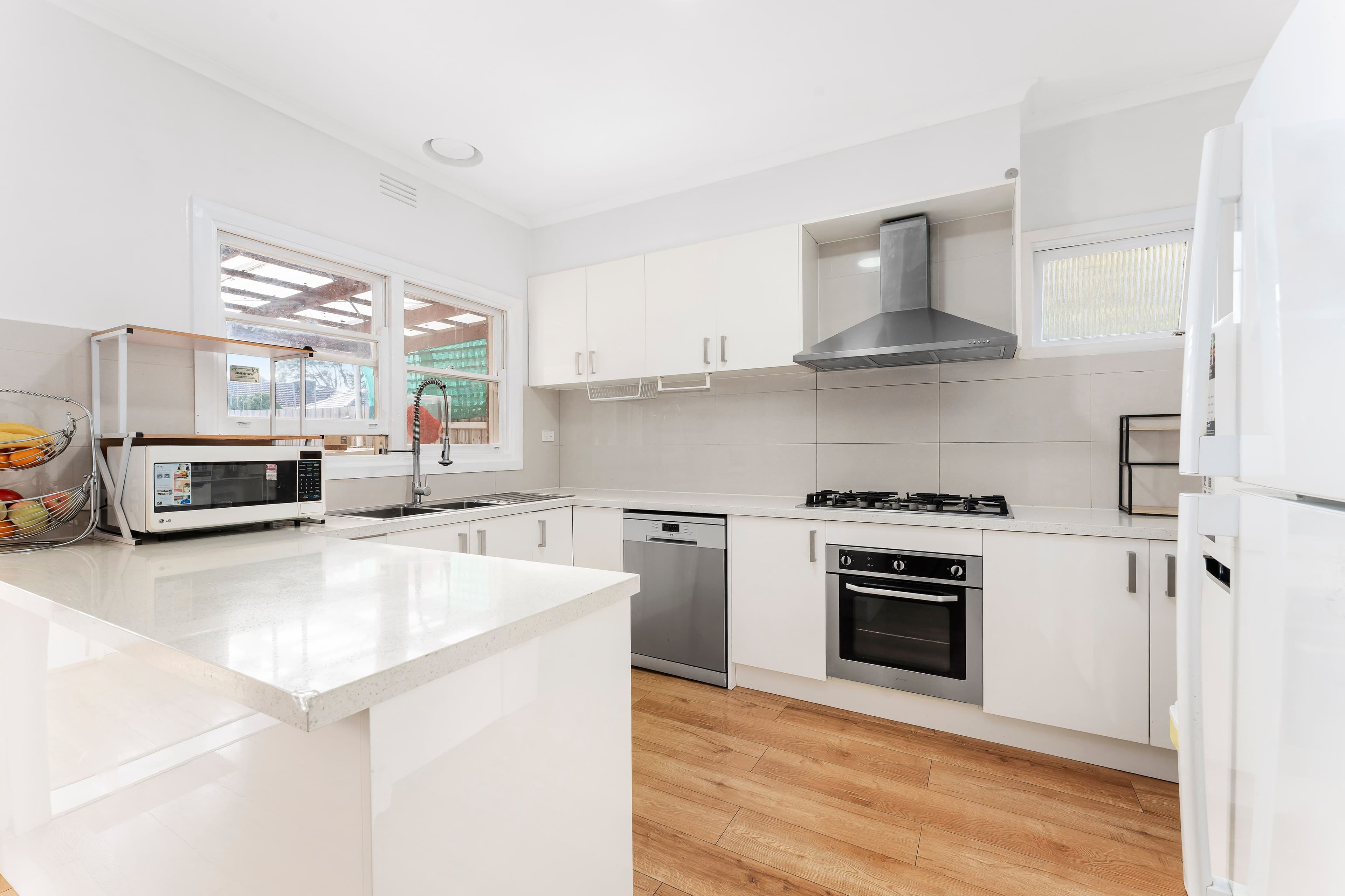 33 Wandoo Avenue, Clarinda VIC 3169, Clarinda - Thumbnail 3